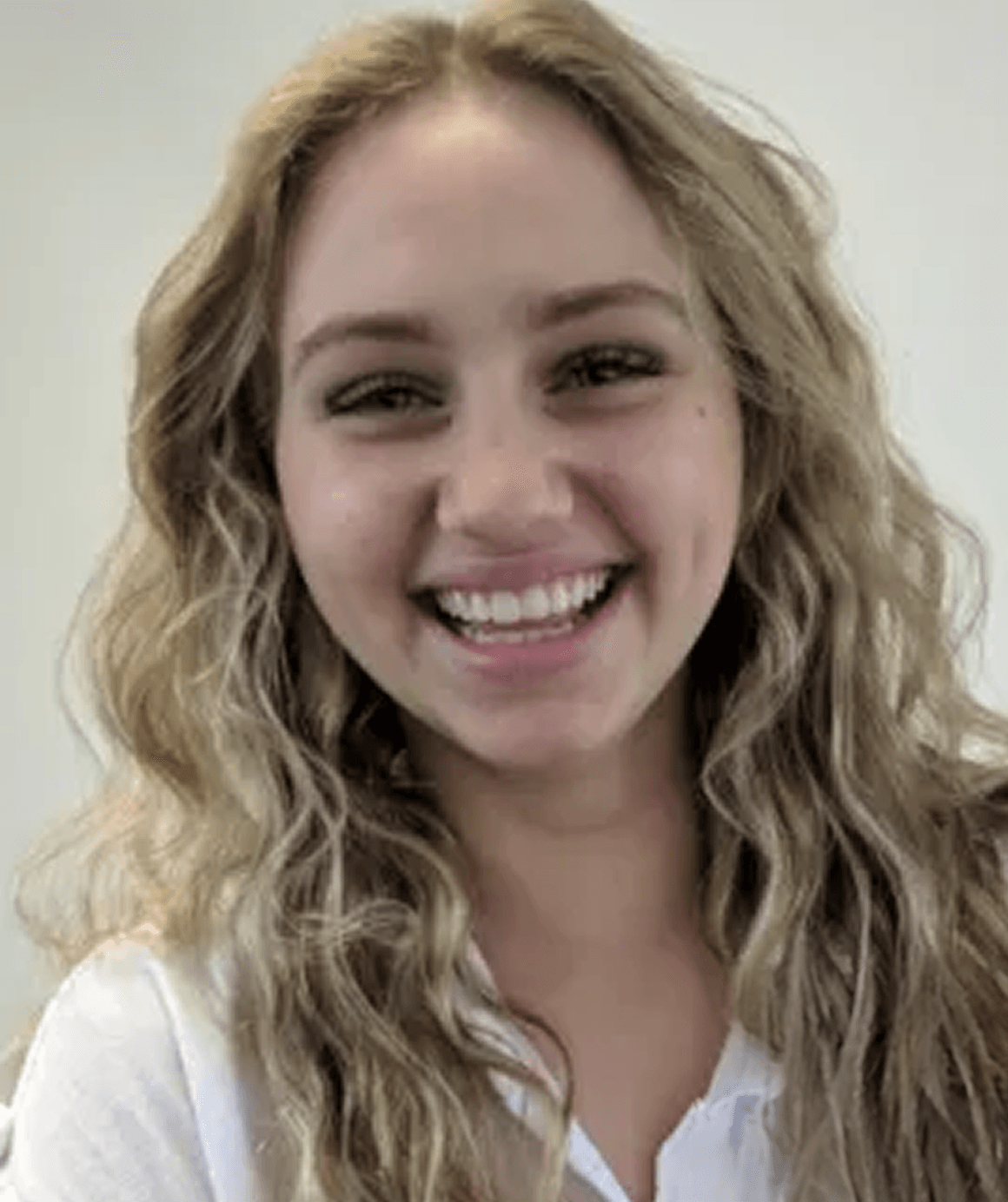 Crystal Kellow - Professional headshot